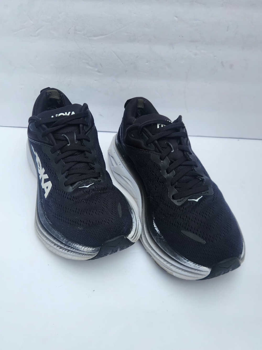 Hoka Bondi 8 Women's Black and White Cushion Running Shoes Size 7D - Picture 7 of 9